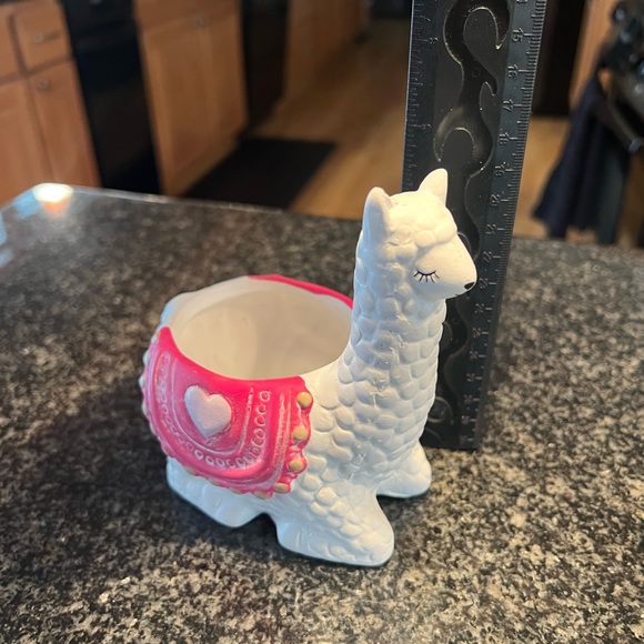 LLAMA PLANTER, ceramic in excellent condition. - Picture 3 of 12